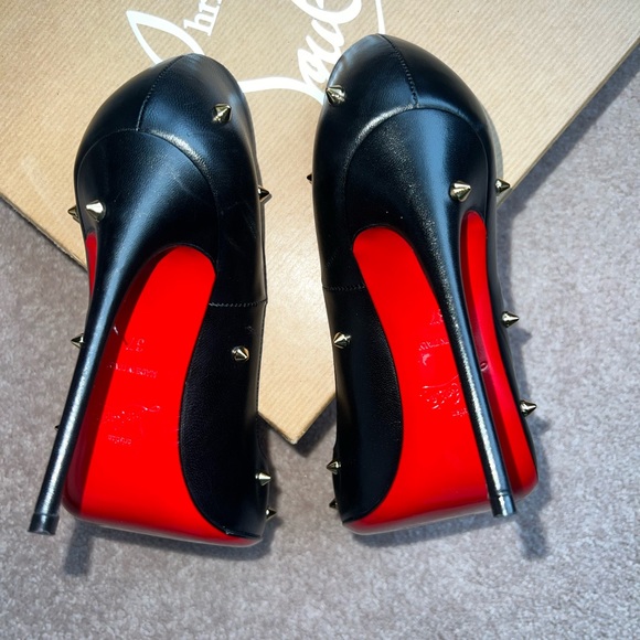 Christian Louboutin Degraspike 120 size 37. Black leather with gold stud details - Picture 3 of 6